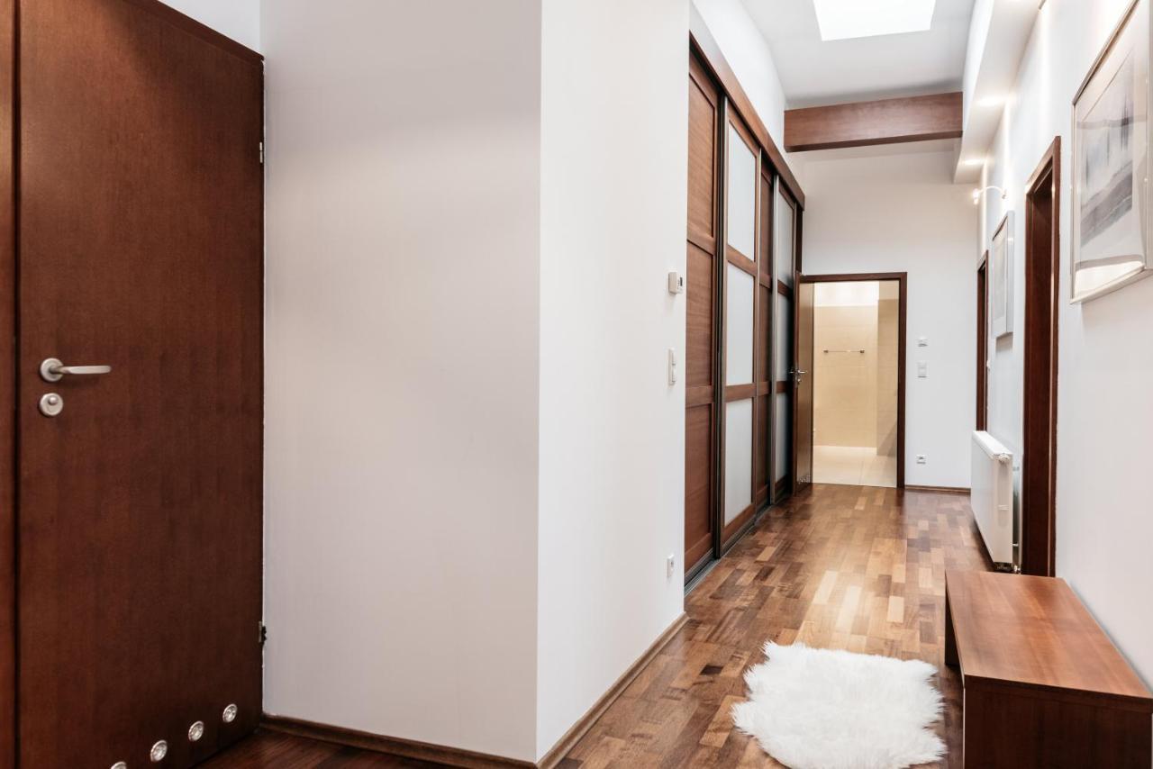 Extravaganza Apartment Krakow Bagian luar foto