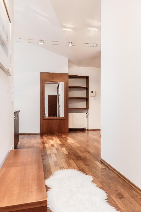 Extravaganza Apartment Krakow Bagian luar foto
